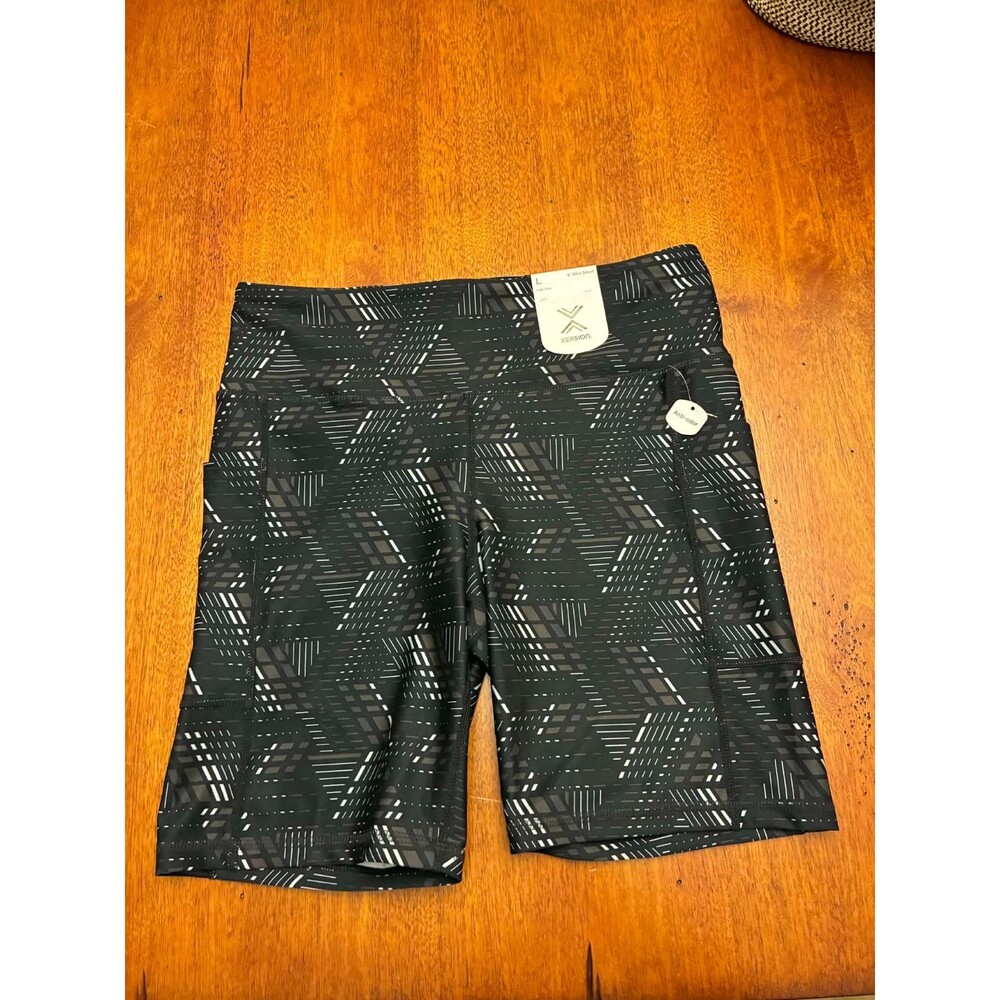 Xersion EverUltra Women's Bike Shorts L Black 8" High Rise Sretch NWT